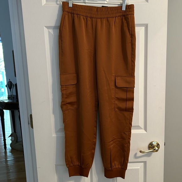 Banana Republic Pants - NWT $89 Banana Republic Golden Brown Satin Cargo Jogger Pants